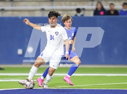 Thumbnail 1 in Grand Prairie vs. Allen (UIL 6A Area Playoff) photogallery.
