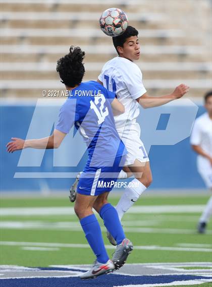 Thumbnail 1 in Grand Prairie vs. Allen (UIL 6A Area Playoff) photogallery.