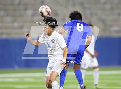 Thumbnail 2 in Grand Prairie vs. Allen (UIL 6A Area Playoff) photogallery.