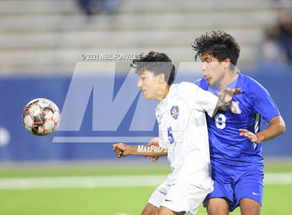 Thumbnail 3 in Grand Prairie vs. Allen (UIL 6A Area Playoff) photogallery.