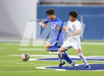 Thumbnail 2 in Grand Prairie vs. Allen (UIL 6A Area Playoff) photogallery.
