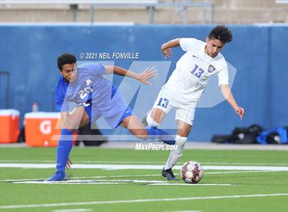 Thumbnail 2 in Grand Prairie vs. Allen (UIL 6A Area Playoff) photogallery.