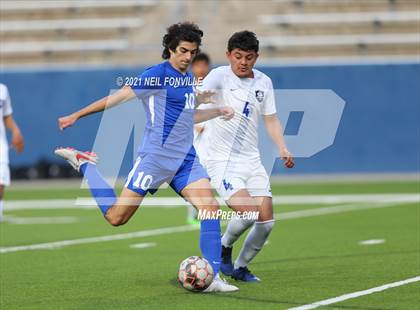 Thumbnail 1 in Grand Prairie vs. Allen (UIL 6A Area Playoff) photogallery.
