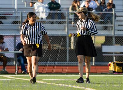 Thumbnail 2 in Royal @ Simi Valley photogallery.
