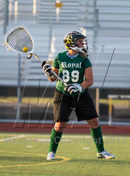 Thumbnail 3 in Royal @ Simi Valley photogallery.