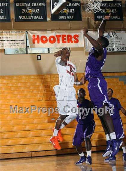 Thumbnail 3 in Whitney Young vs. Norfolk Christian (City of Palms Classic) photogallery.