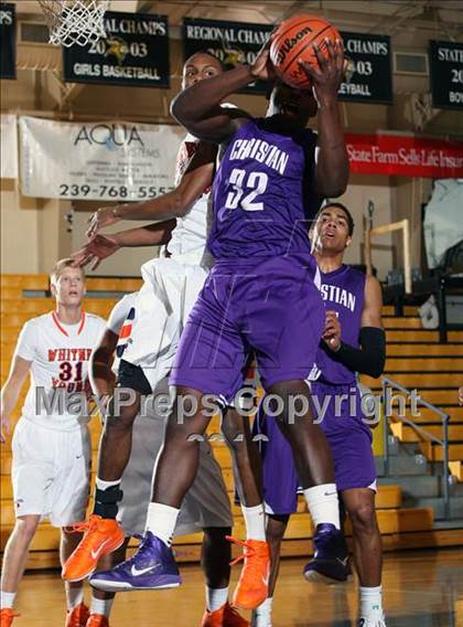 Thumbnail 2 in Whitney Young vs. Norfolk Christian (City of Palms Classic) photogallery.