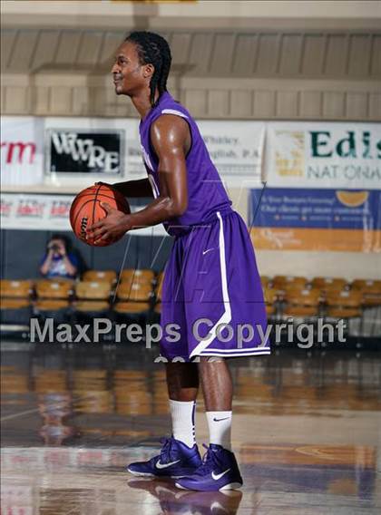 Thumbnail 2 in Whitney Young vs. Norfolk Christian (City of Palms Classic) photogallery.