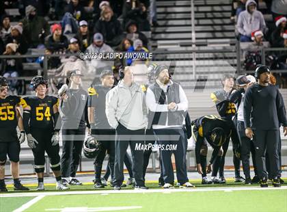 Thumbnail 3 in Forney vs. Lancaster (UIL Football 5A Division I Regional Final) photogallery.