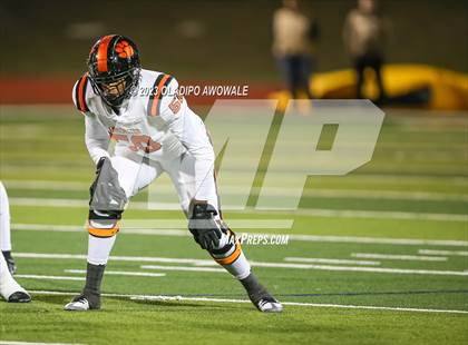 Thumbnail 3 in Forney vs. Lancaster (UIL Football 5A Division I Regional Final) photogallery.