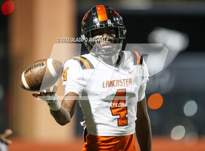 Thumbnail 2 in Forney vs. Lancaster (UIL Football 5A Division I Regional Final) photogallery.