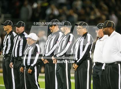 Thumbnail 2 in Forney vs. Lancaster (UIL Football 5A Division I Regional Final) photogallery.