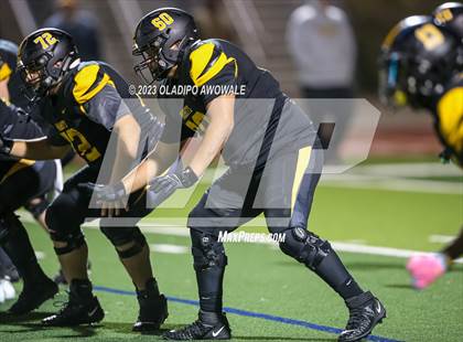 Thumbnail 2 in Forney vs. Lancaster (UIL Football 5A Division I Regional Final) photogallery.