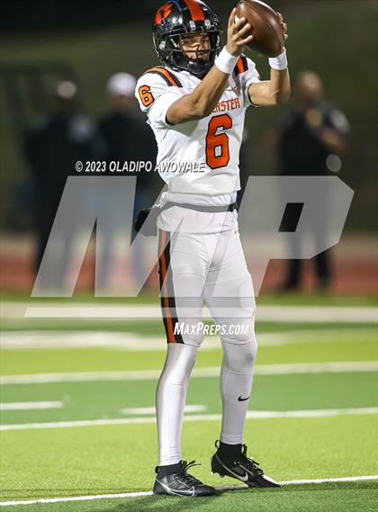 Thumbnail 3 in Forney vs. Lancaster (UIL Football 5A Division I Regional Final) photogallery.