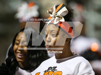 Thumbnail 3 in Forney vs. Lancaster (UIL Football 5A Division I Regional Final) photogallery.