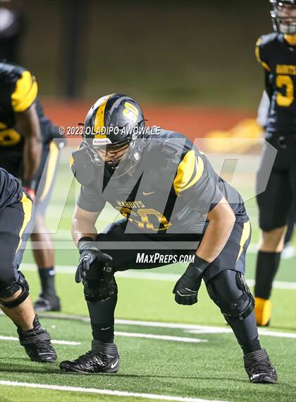 Thumbnail 2 in Forney vs. Lancaster (UIL Football 5A Division I Regional Final) photogallery.