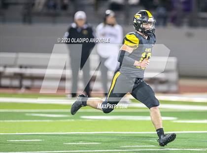 Thumbnail 3 in Forney vs. Lancaster (UIL Football 5A Division I Regional Final) photogallery.