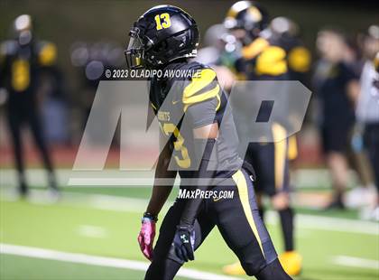 Thumbnail 3 in Forney vs. Lancaster (UIL Football 5A Division I Regional Final) photogallery.