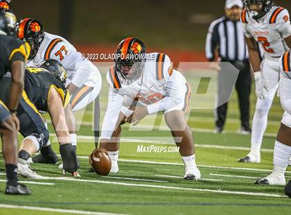 Thumbnail 2 in Forney vs. Lancaster (UIL Football 5A Division I Regional Final) photogallery.