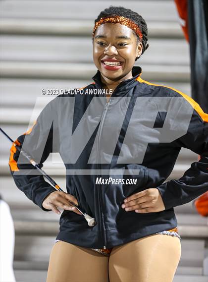 Thumbnail 2 in Forney vs. Lancaster (UIL Football 5A Division I Regional Final) photogallery.