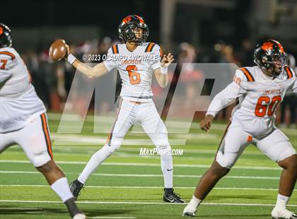 Thumbnail 3 in Forney vs. Lancaster (UIL Football 5A Division I Regional Final) photogallery.