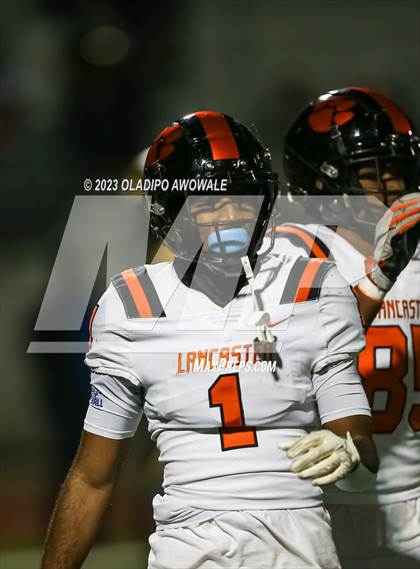Thumbnail 1 in Forney vs. Lancaster (UIL Football 5A Division I Regional Final) photogallery.