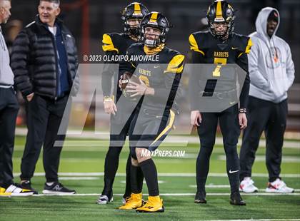 Thumbnail 2 in Forney vs. Lancaster (UIL Football 5A Division I Regional Final) photogallery.