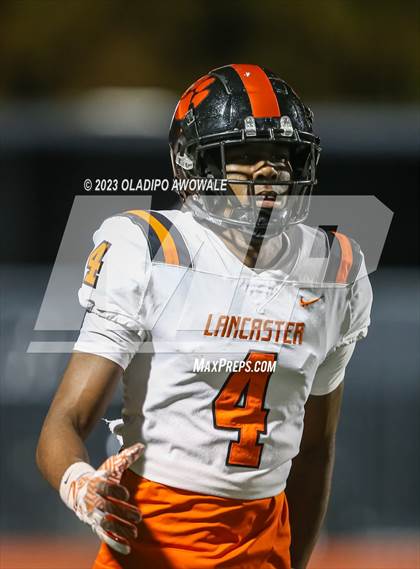 Thumbnail 1 in Forney vs. Lancaster (UIL Football 5A Division I Regional Final) photogallery.