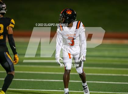 Thumbnail 2 in Forney vs. Lancaster (UIL Football 5A Division I Regional Final) photogallery.