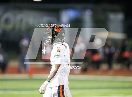 Thumbnail 1 in Forney vs. Lancaster (UIL Football 5A Division I Regional Final) photogallery.