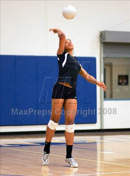Thumbnail 2 in Valley Christian @ Ripon Christian (CIF NorCal Playoffs) photogallery.