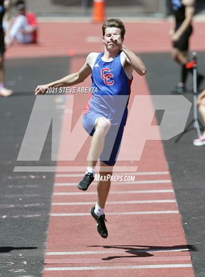 Thumbnail 3 in Centennial League Qualifier photogallery.