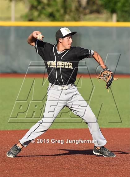 Thumbnail 2 in Windsor vs. Cardinal Newman photogallery.