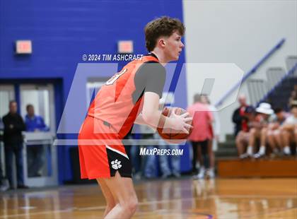 Thumbnail 3 in Lawrenceburg vs Greensburg (IHSAA 3A Section 29 Semifinal) photogallery.