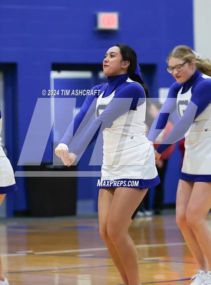 Thumbnail 2 in Lawrenceburg vs Greensburg (IHSAA 3A Section 29 Semifinal) photogallery.
