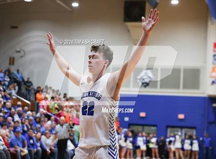 Thumbnail 2 in Lawrenceburg vs Greensburg (IHSAA 3A Section 29 Semifinal) photogallery.