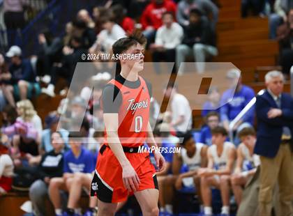 Thumbnail 3 in Lawrenceburg vs Greensburg (IHSAA 3A Section 29 Semifinal) photogallery.