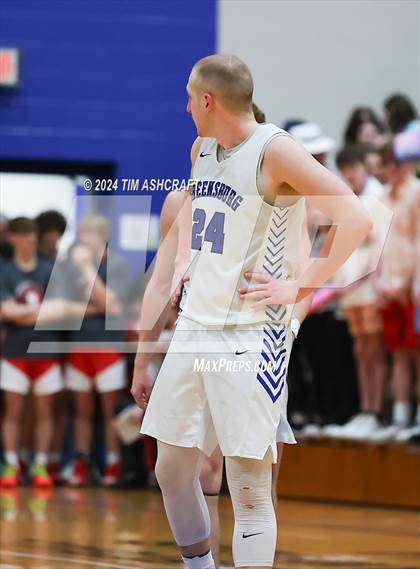 Thumbnail 2 in Lawrenceburg vs Greensburg (IHSAA 3A Section 29 Semifinal) photogallery.