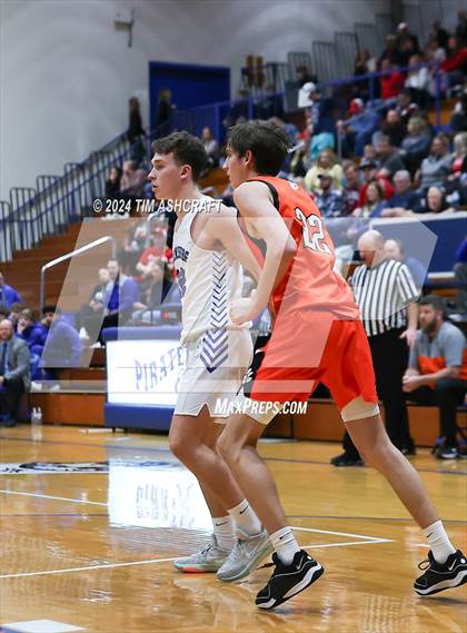 Thumbnail 2 in Lawrenceburg vs Greensburg (IHSAA 3A Section 29 Semifinal) photogallery.