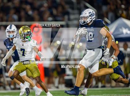 Thumbnail 3 in Central Catholic vs. Holy Cross photogallery.