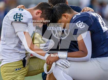 Thumbnail 2 in Central Catholic vs. Holy Cross photogallery.