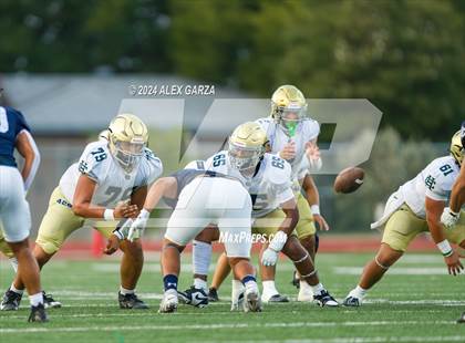 Thumbnail 2 in Central Catholic vs. Holy Cross photogallery.