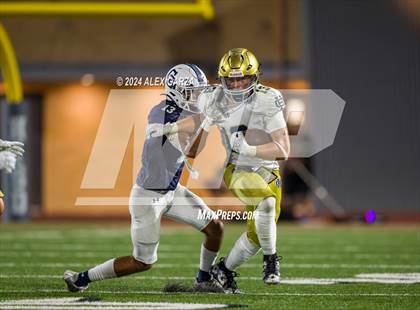 Thumbnail 1 in Central Catholic vs. Holy Cross photogallery.