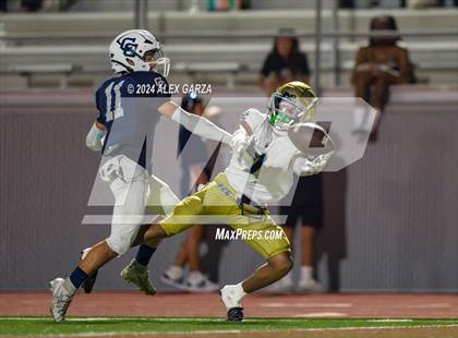 Thumbnail 2 in Central Catholic vs. Holy Cross photogallery.
