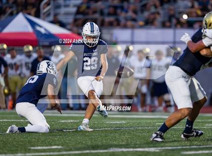 Thumbnail 2 in Central Catholic vs. Holy Cross photogallery.