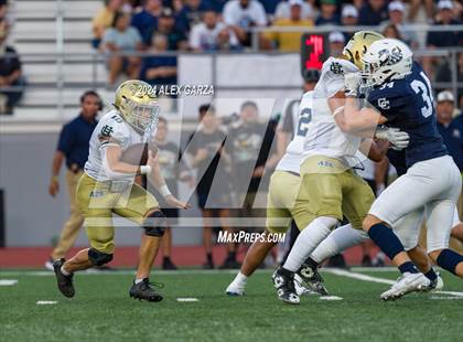 Thumbnail 3 in Central Catholic vs. Holy Cross photogallery.