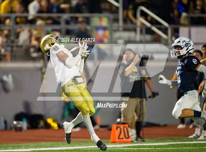 Thumbnail 1 in Central Catholic vs. Holy Cross photogallery.