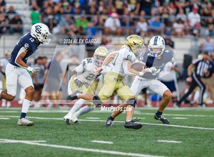 Thumbnail 2 in Central Catholic vs. Holy Cross photogallery.