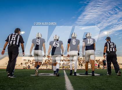 Thumbnail 2 in Central Catholic vs. Holy Cross photogallery.
