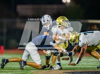 Thumbnail 2 in Central Catholic vs. Holy Cross photogallery.
